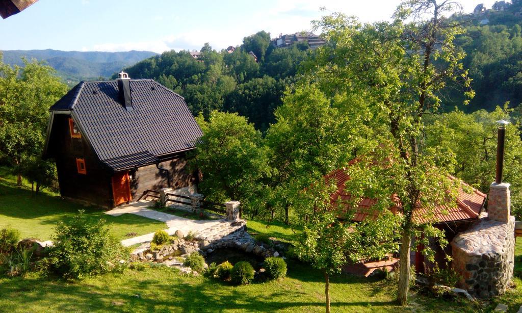 Vacation Home Nana Μόκρα Γκόρα Εξωτερικό φωτογραφία