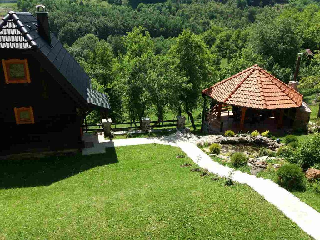Vacation Home Nana Μόκρα Γκόρα Εξωτερικό φωτογραφία