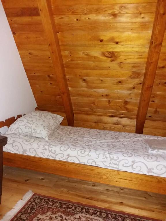 Vacation Home Nana Μόκρα Γκόρα Εξωτερικό φωτογραφία