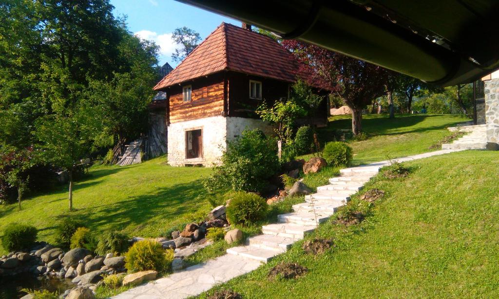 Vacation Home Nana Μόκρα Γκόρα Εξωτερικό φωτογραφία