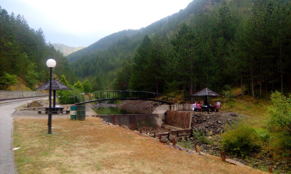 Vacation Home Nana Μόκρα Γκόρα Εξωτερικό φωτογραφία