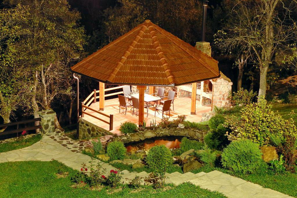 Vacation Home Nana Μόκρα Γκόρα Εξωτερικό φωτογραφία