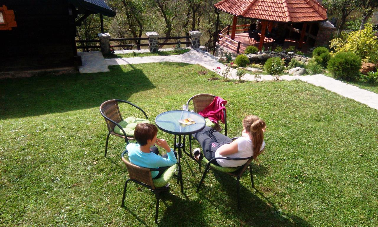 Vacation Home Nana Μόκρα Γκόρα Εξωτερικό φωτογραφία